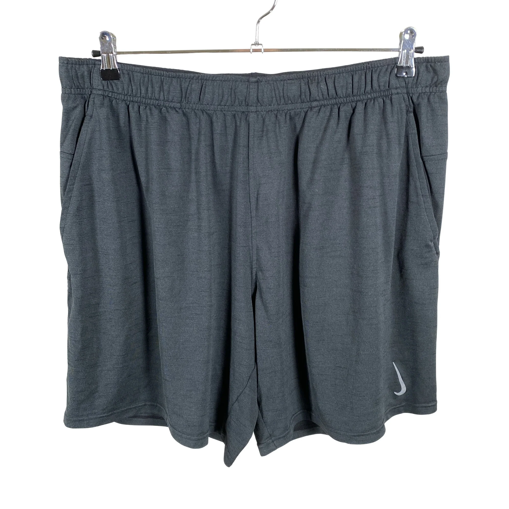 Urheilushortsit, koko XXL
