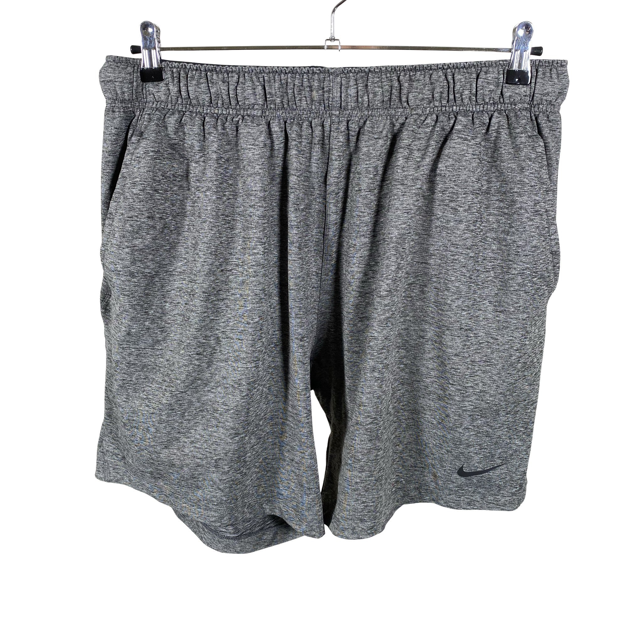 Urheilushortsit, koko XXL