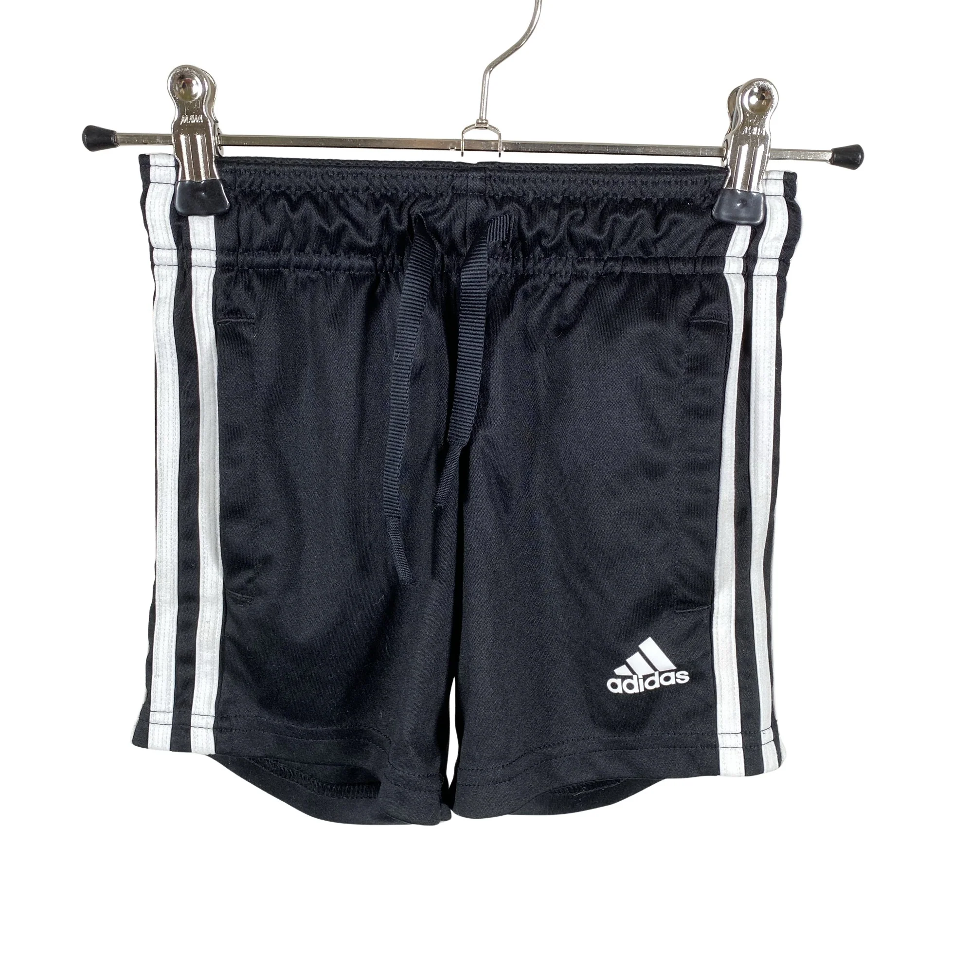 Urheilushortsit, koko 98 - 104