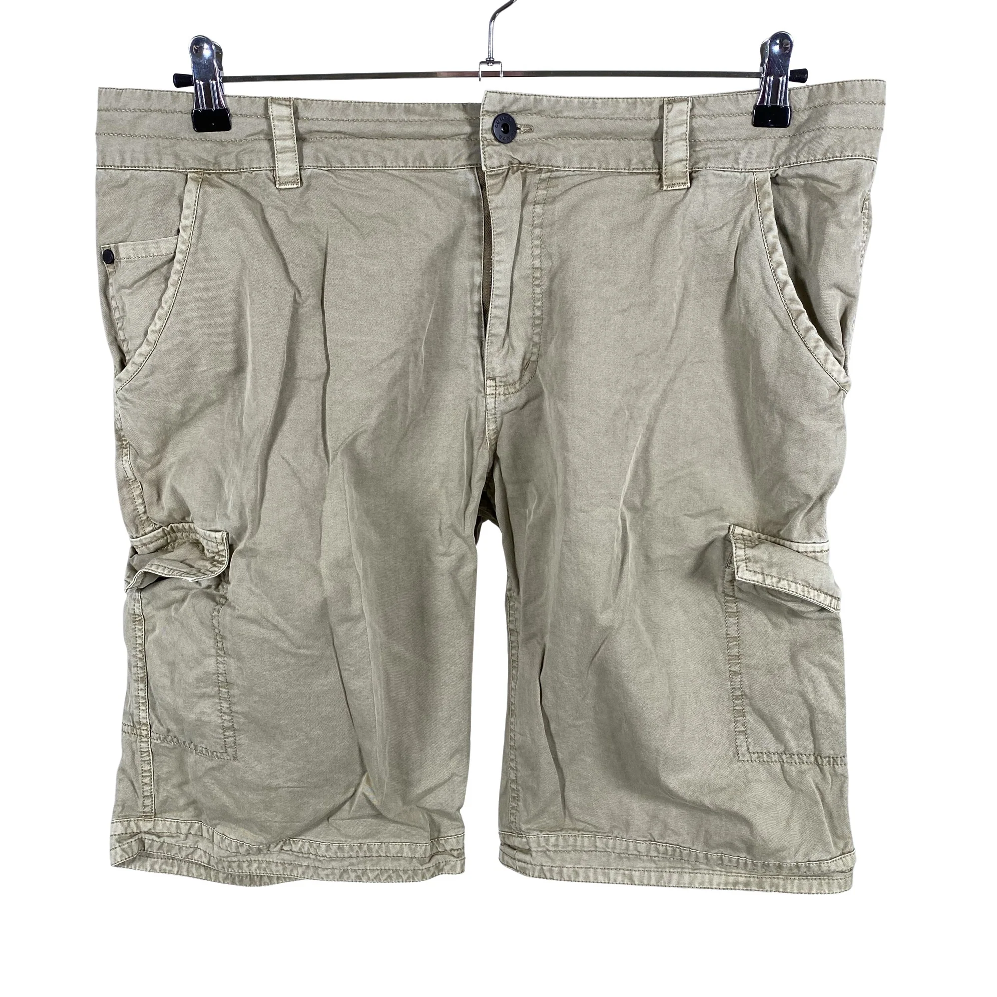 Shortsit, koko XXL