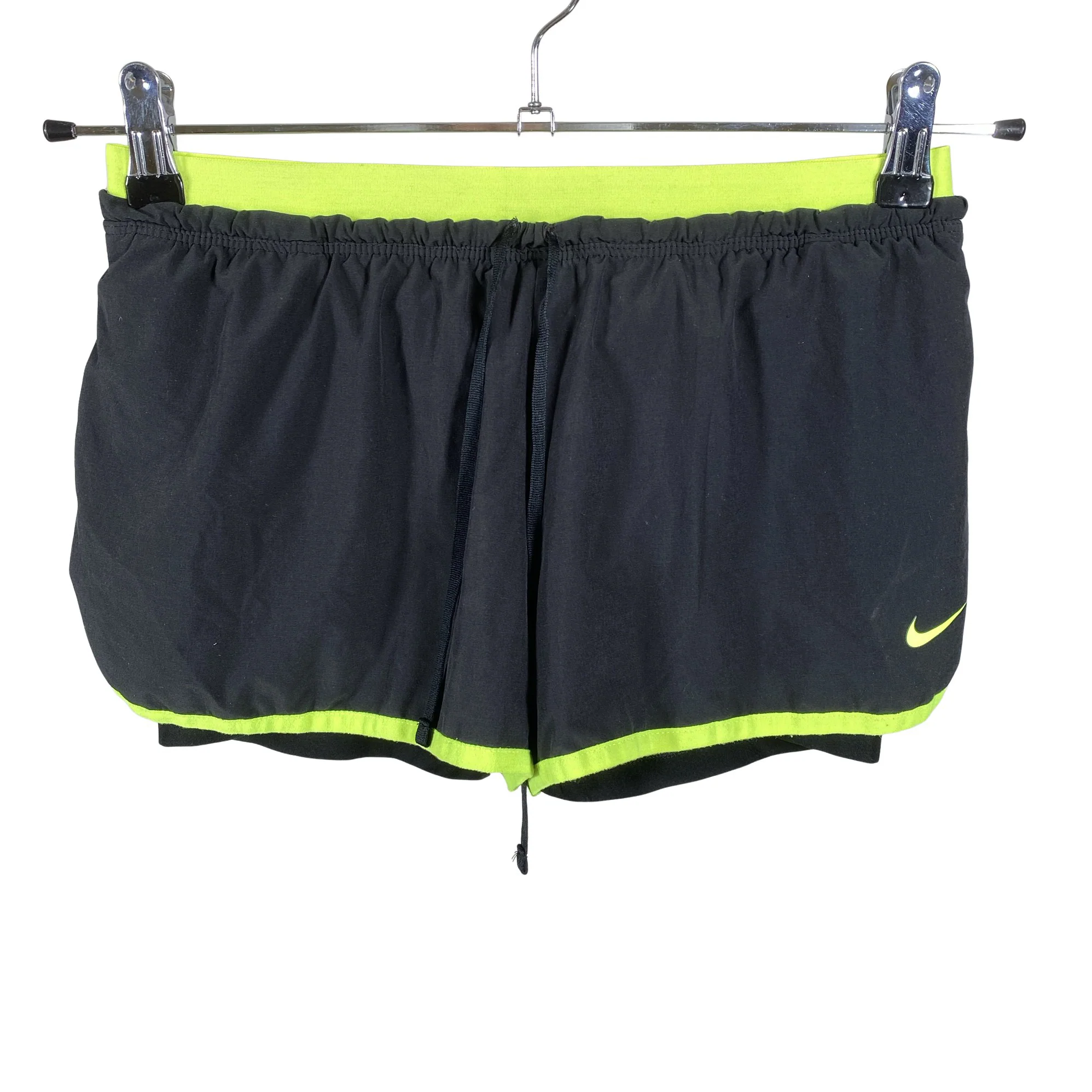 Urheilushortsit, koko 36